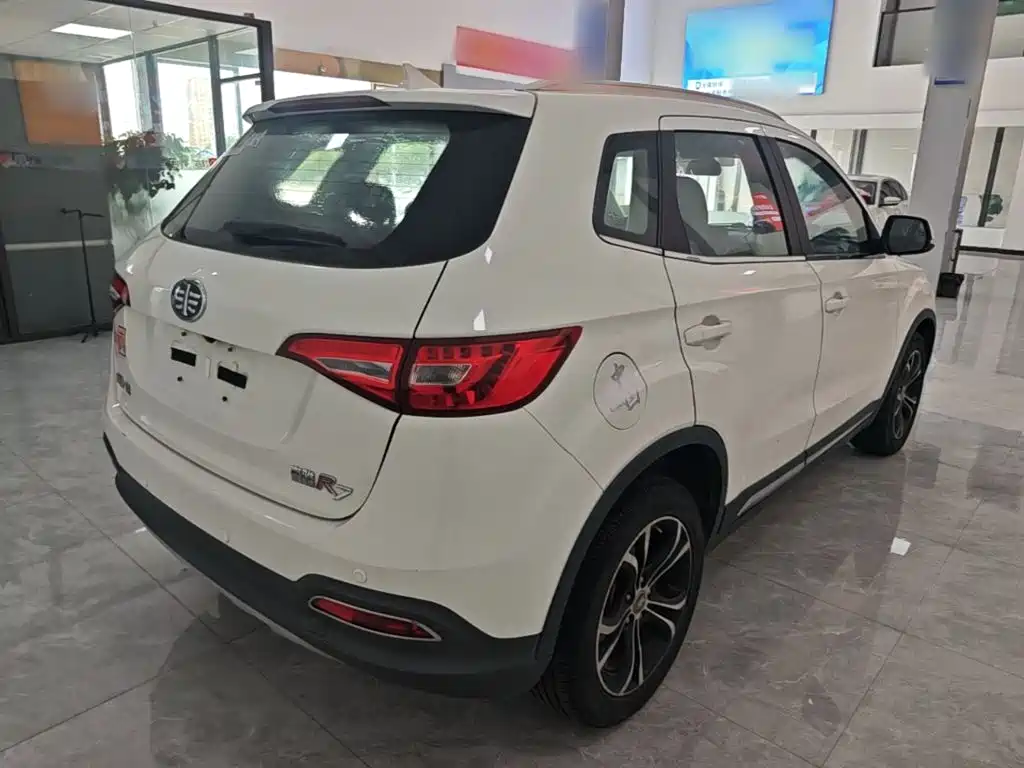 FAW Senya R7 2018 2017 Model 1.6L Automatic Prestige