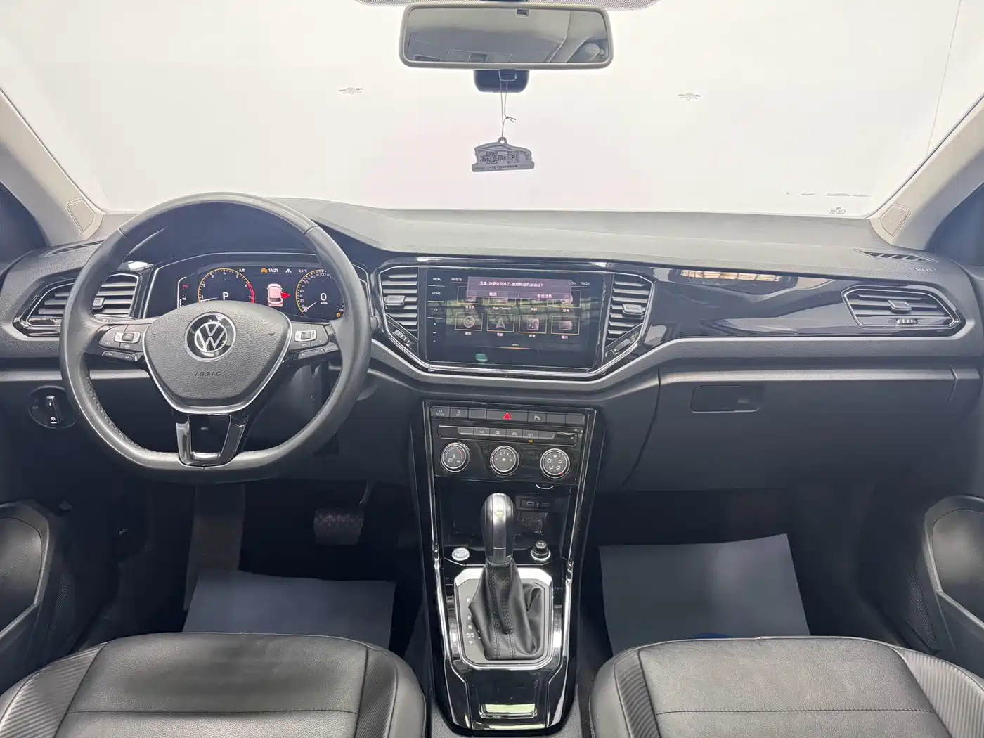 Volkswagen T-ROC 2022 280TSI DSG 2WD Comfort PLUS фото 15