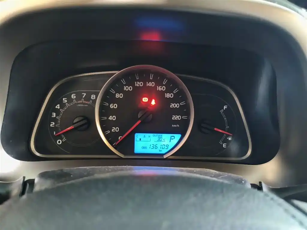 Toyota RAV4 Rongfang 2015 2.5L Automatic 4WD Elite Edition фото 12