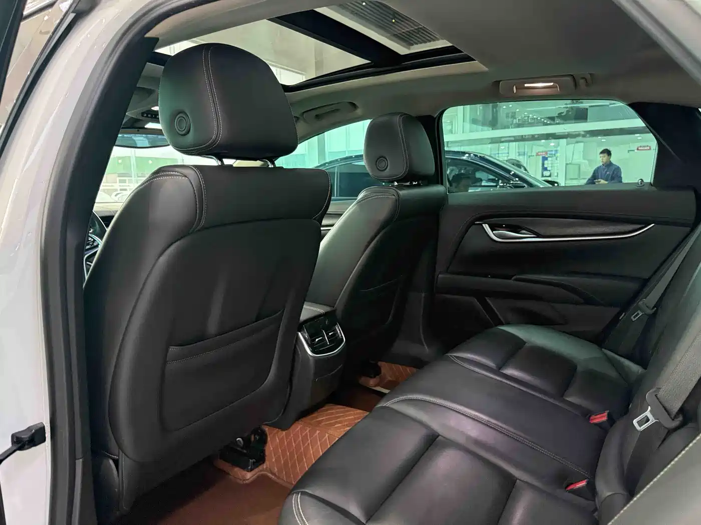 Cadillac XTS 2018 28T Technology фото 12