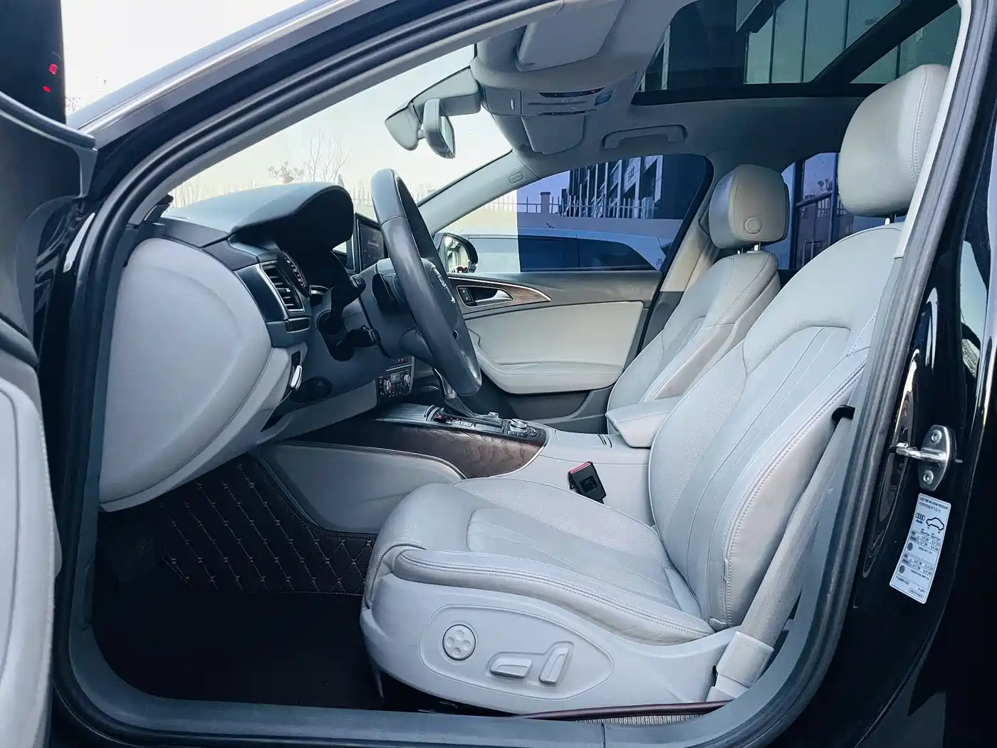 Audi A6L 2014 50 TFSI quattro Luxury фото 5