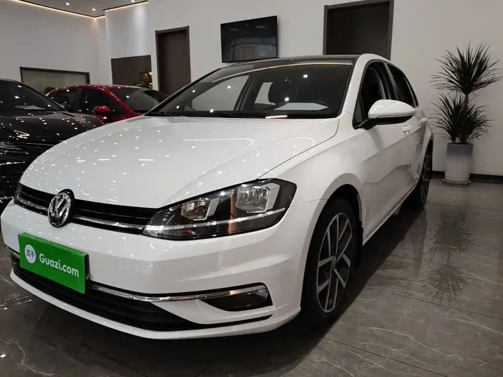 Volkswagen Golf 2020 200TSI DSG Comfort Progressive Edition