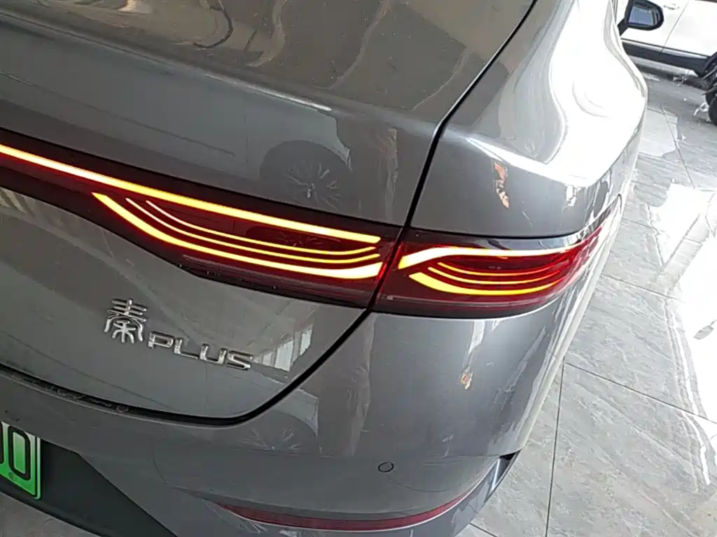 BYD Qin PLUS 2026 DM-i Smart Edition 128KM Progressive фото 8