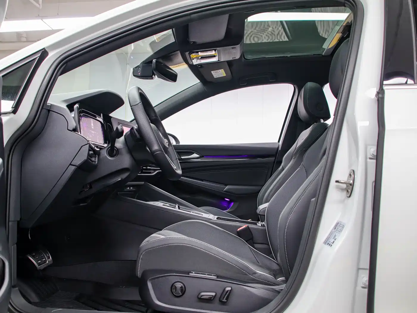 Volkswagen Golf 2021 280TSI DSG R-Line фото 12