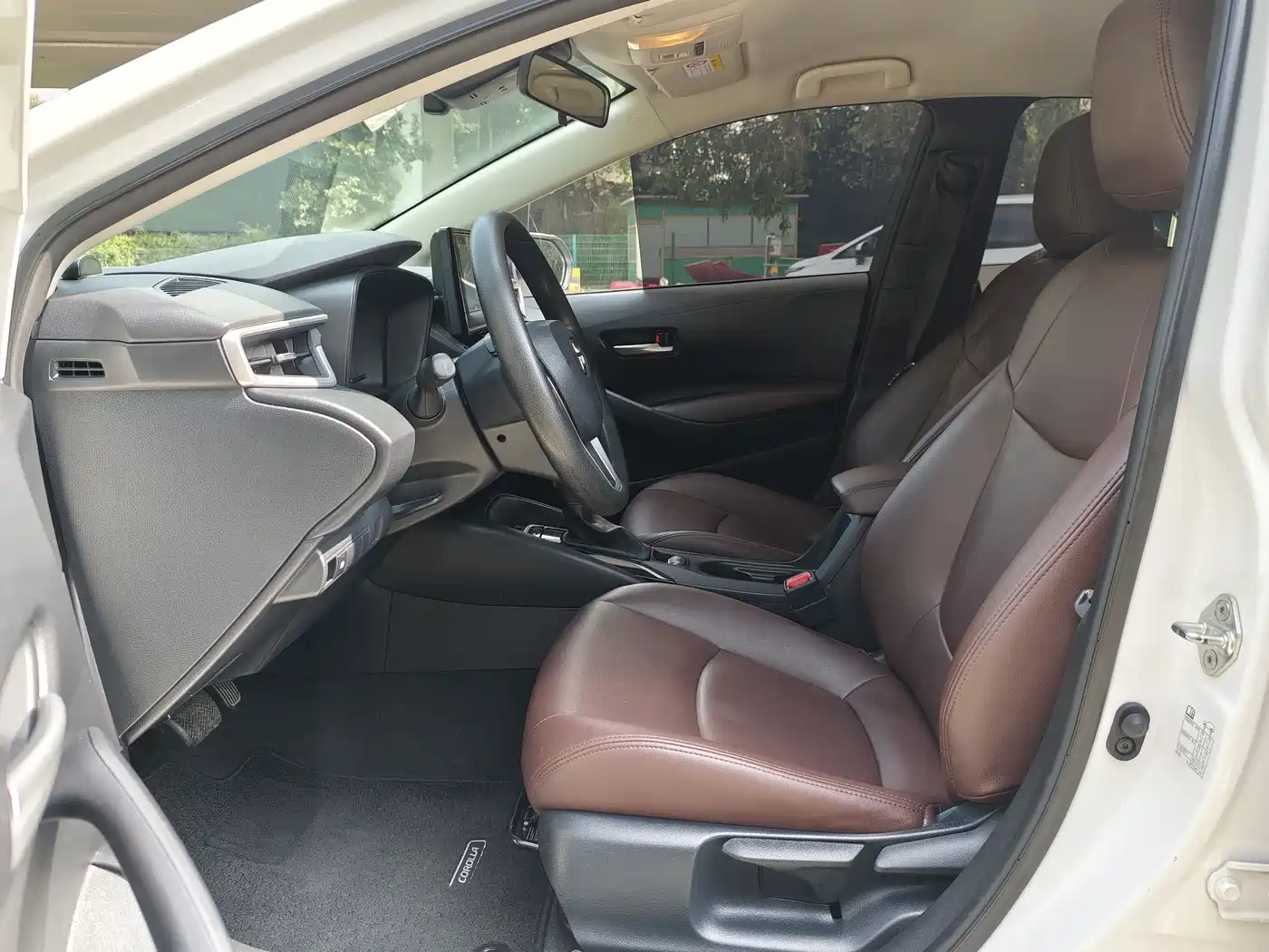 Toyota Corolla 2021 1.2T S-CVT Pioneer PLUS Edition фото 4
