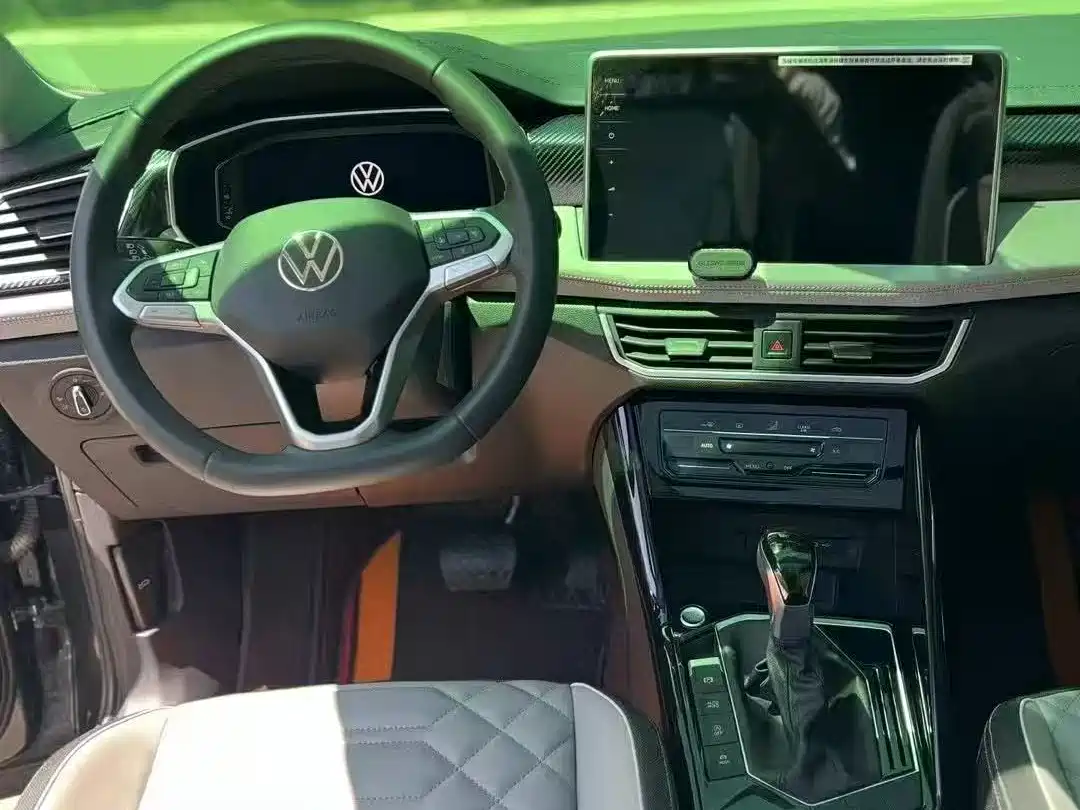 صورة 5 - Volkswagen Tayron