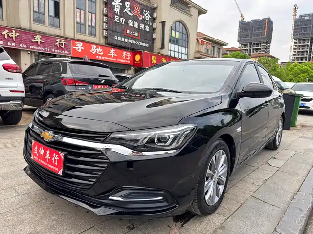 CHEVROLET CRUZE