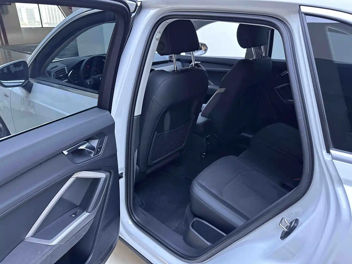 Audi Q3 2023 35 TFSI Fashion Dynamic (1.4T) фото 9