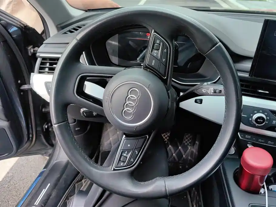 Audi A4L 2023 40 TFSI Fashion Dynamic фото 15