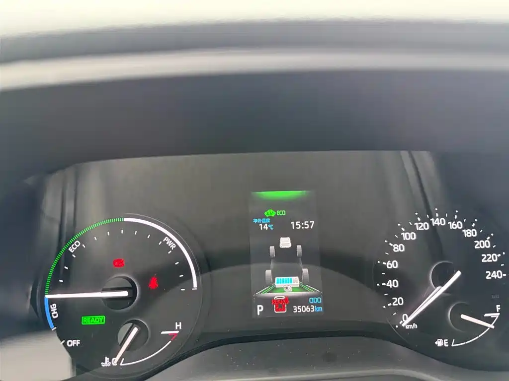 Toyota Sienna 2023 2.5L Hybrid Premium Edition фото 26