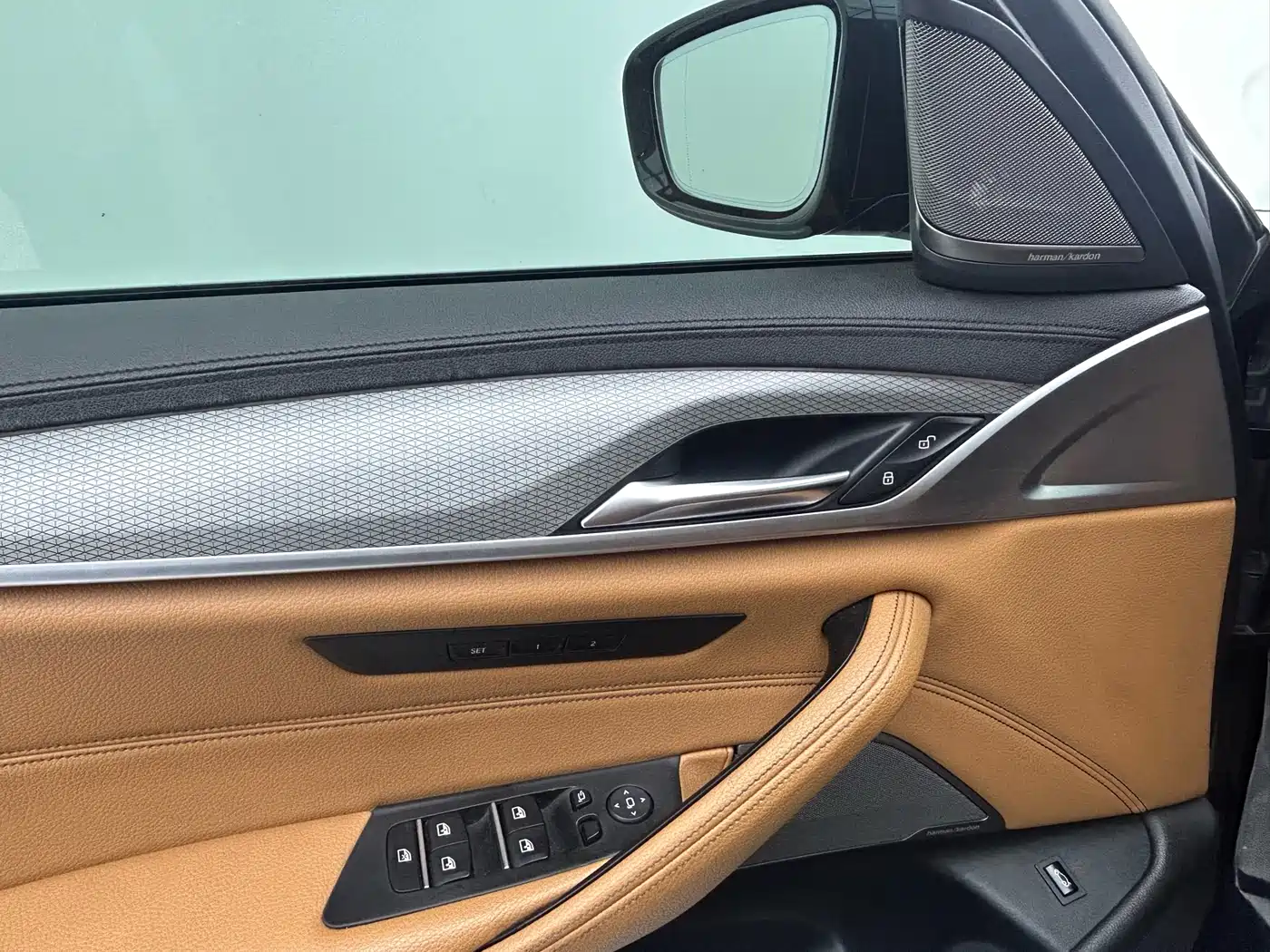 BMW 5 Series (Import) 2019 525i M Sport Package фото 20