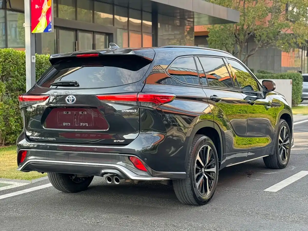 Toyota Crown Kluger 2021 2.5L HEV 4WD Premium фото 14