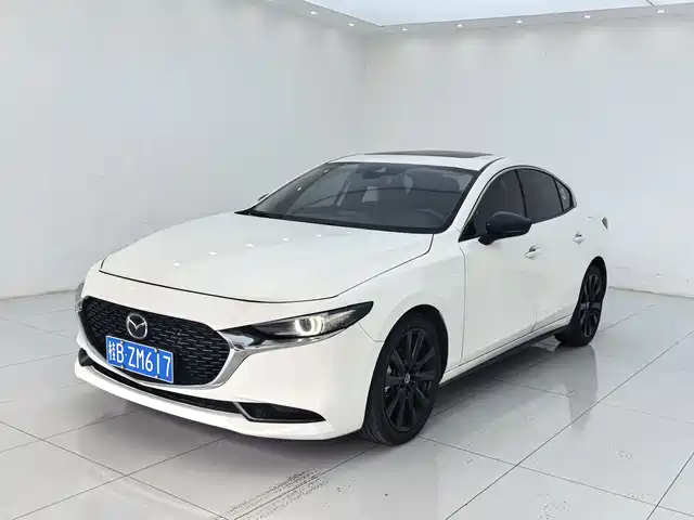 Mazda Mazda3 Axela 2.0L, Автомат, Премиум