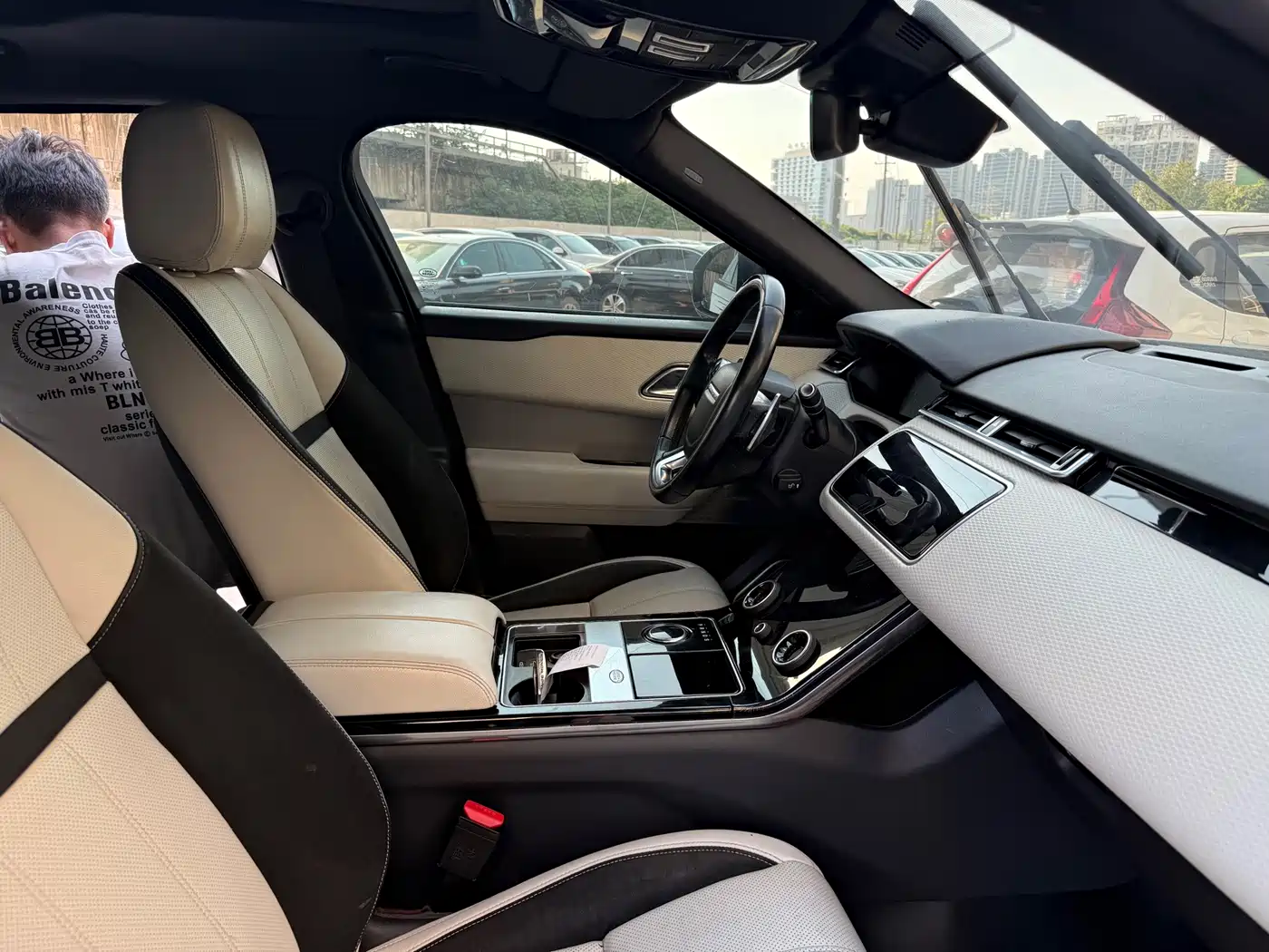 Land Rover Range Rover Velar 2018 2017 P380 R-DYNAMIC SE