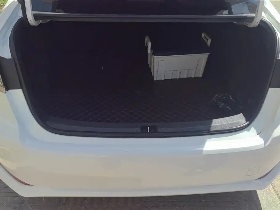 Toyota Corolla 2024 Model 1.8L Smart Hybrid Pioneer Edition фото 4