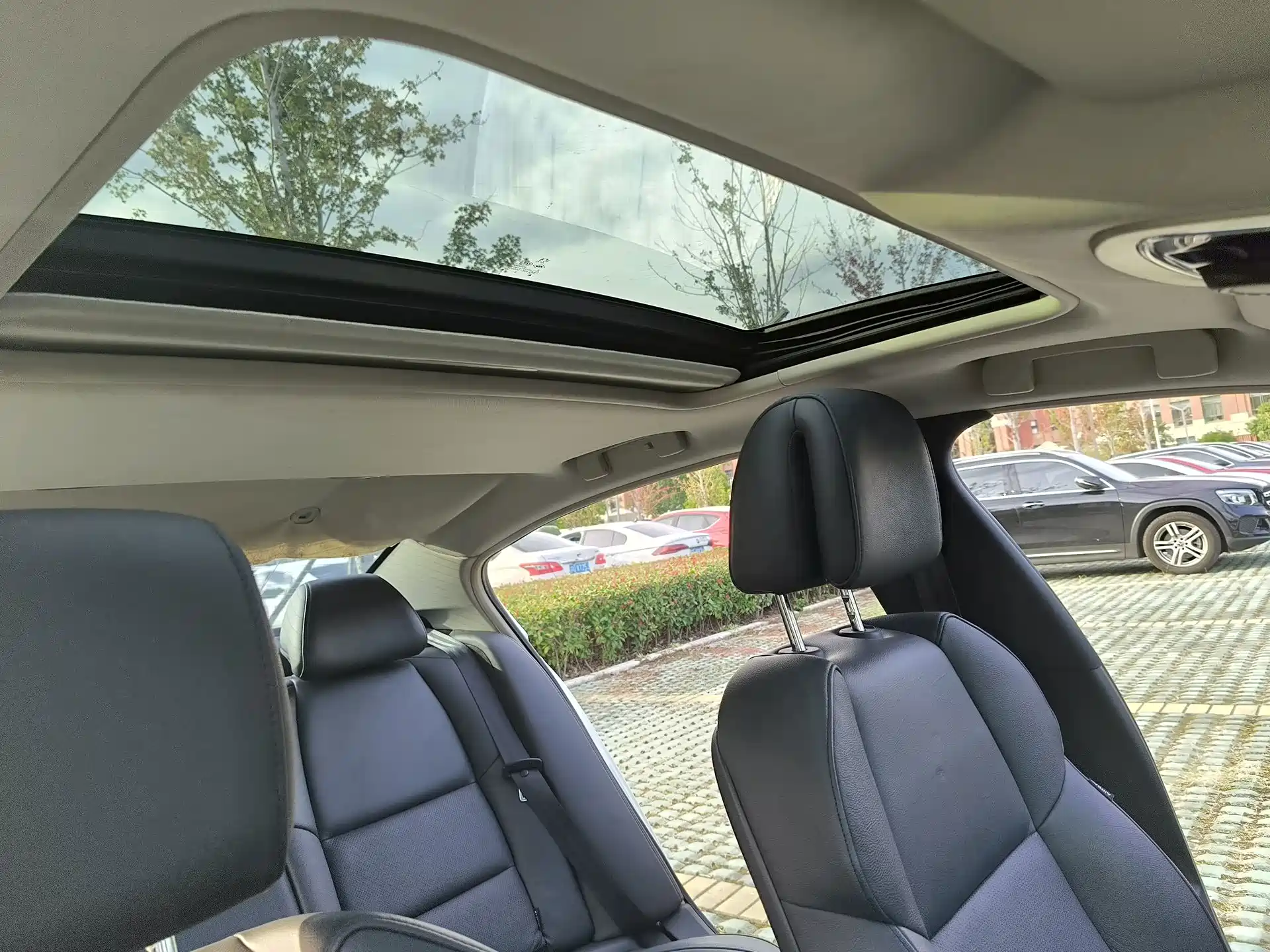 صورة 10 - Peugeot 508