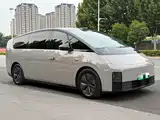 Photo 6 - Li Auto MEGA