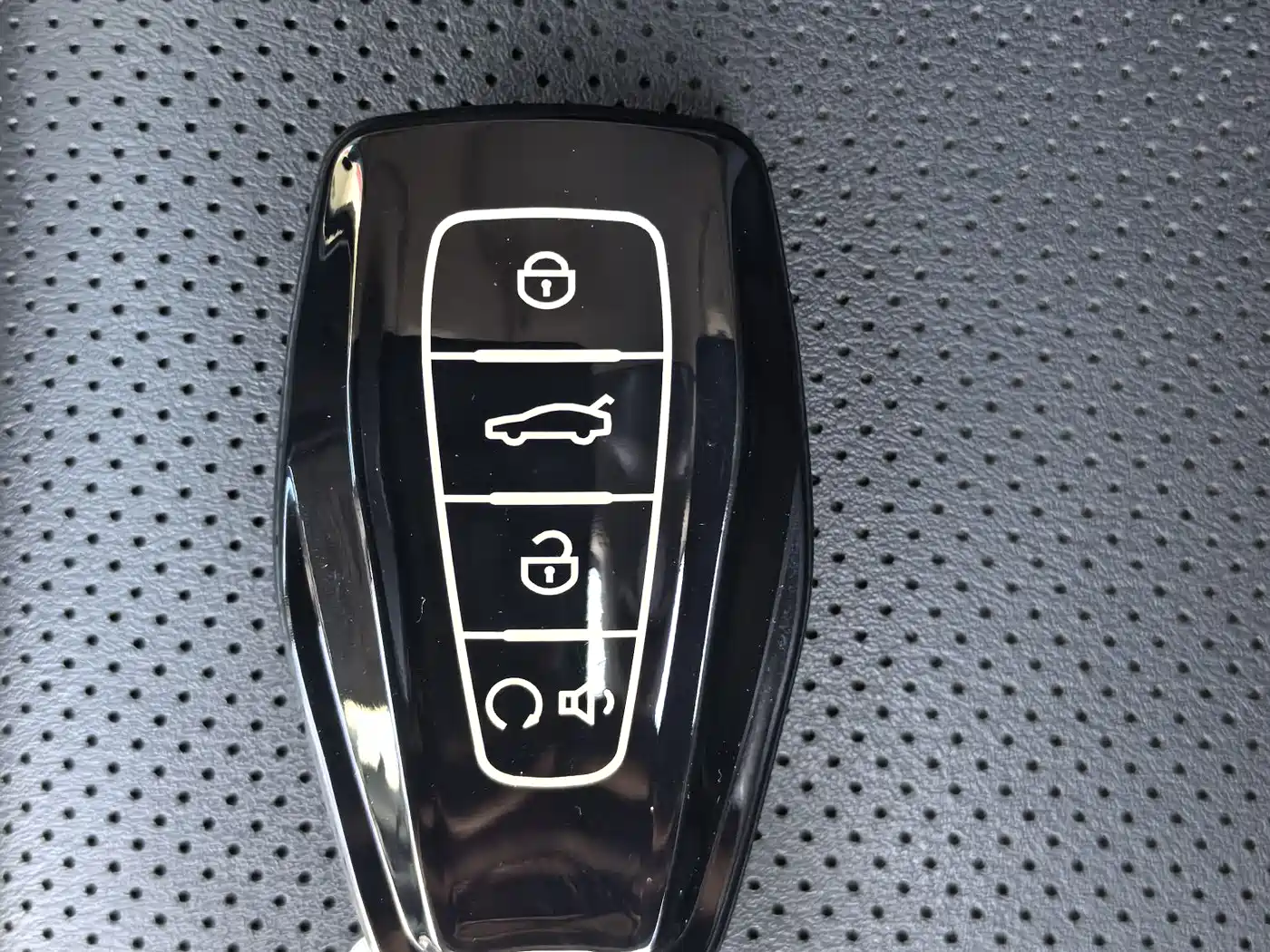 Geely Emgrand L HiP 2024 2024 Model Soaring Dragon Edition 1.5TD-DHT Pro 100KM Surpassing Type