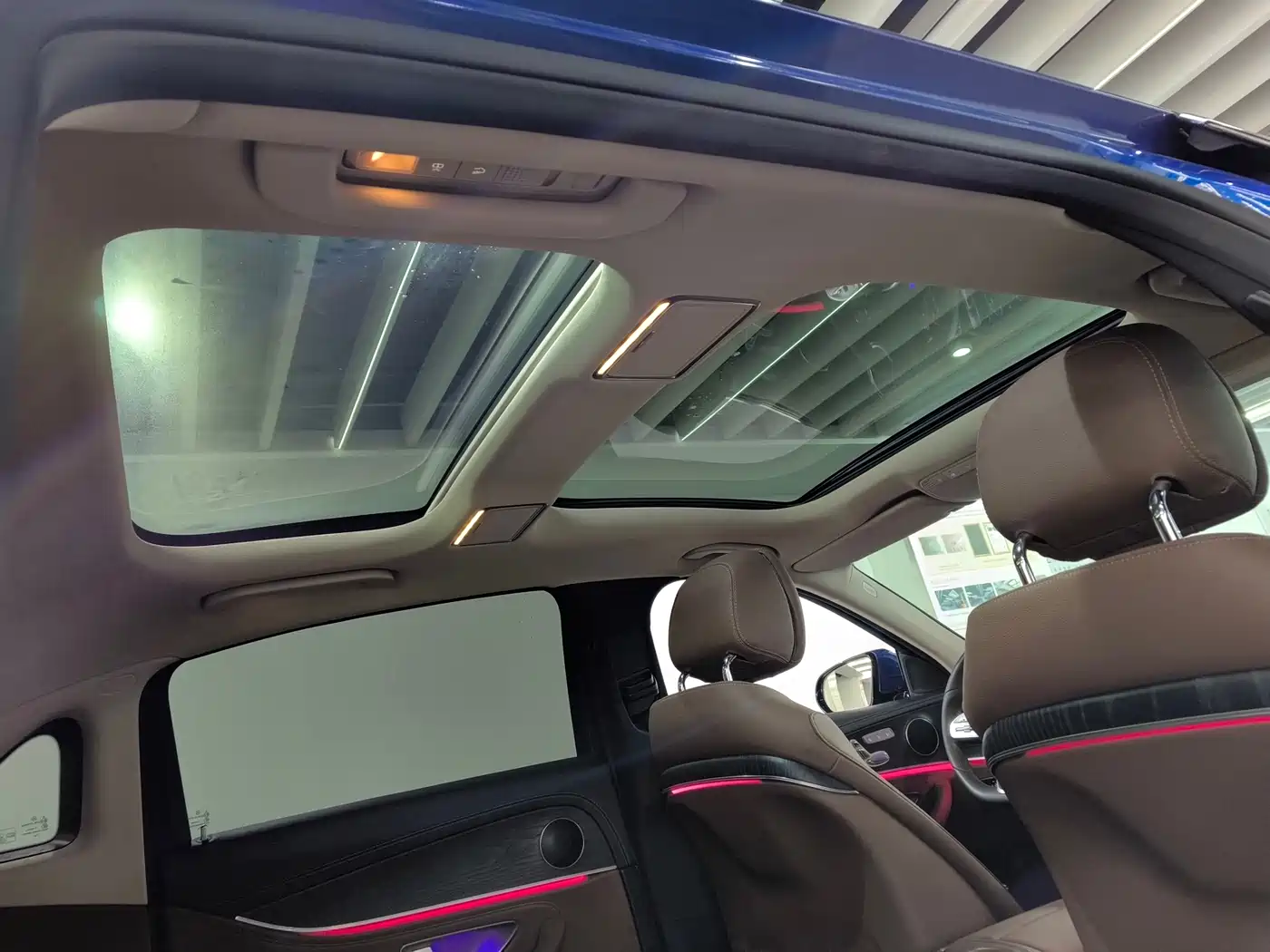 Mercedes-Benz E-Class 2020 Model E 260 L Sport фото 26