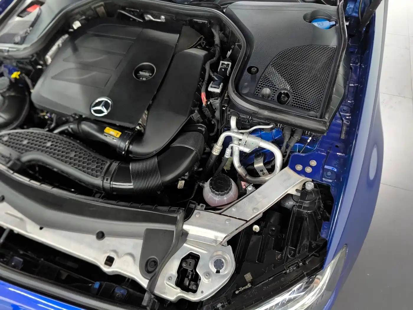 Mercedes-Benz E-Class 2020 Model E 260 L Sport фото 31