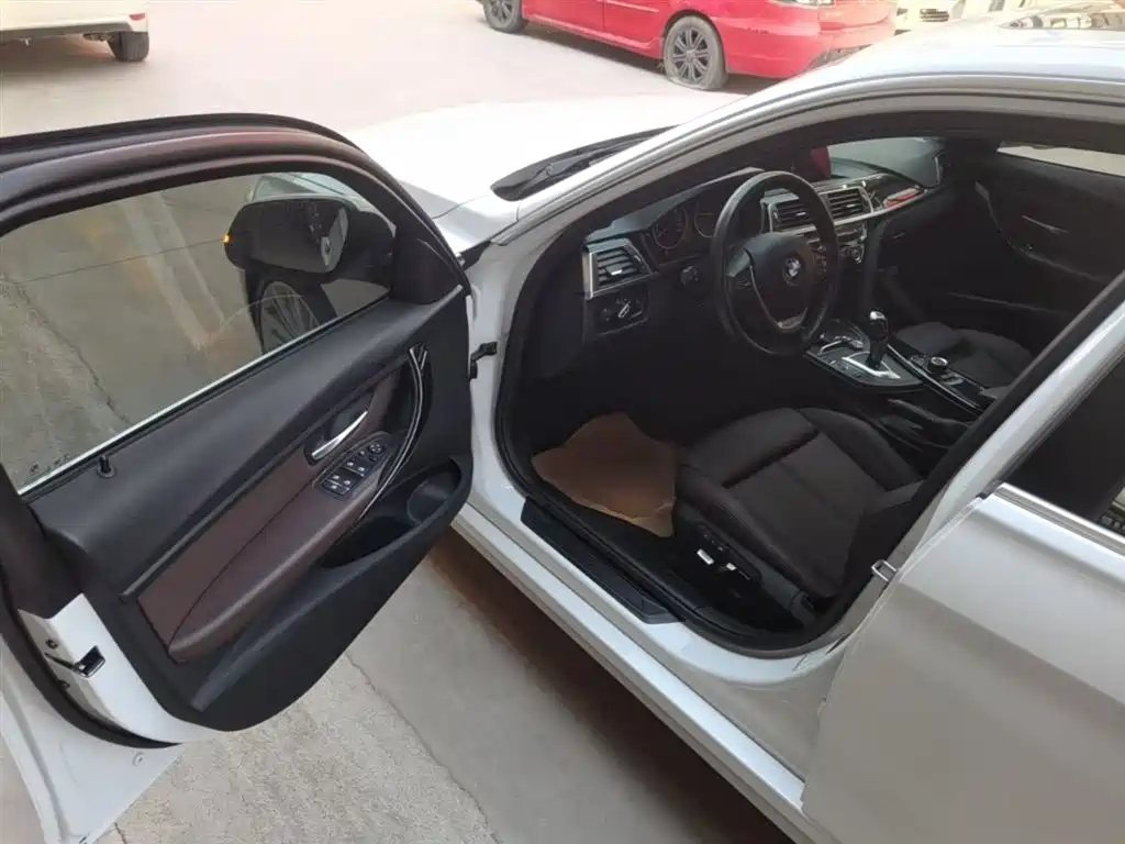 BMW 3 Series 2018 320Li Fashion Style фото 16