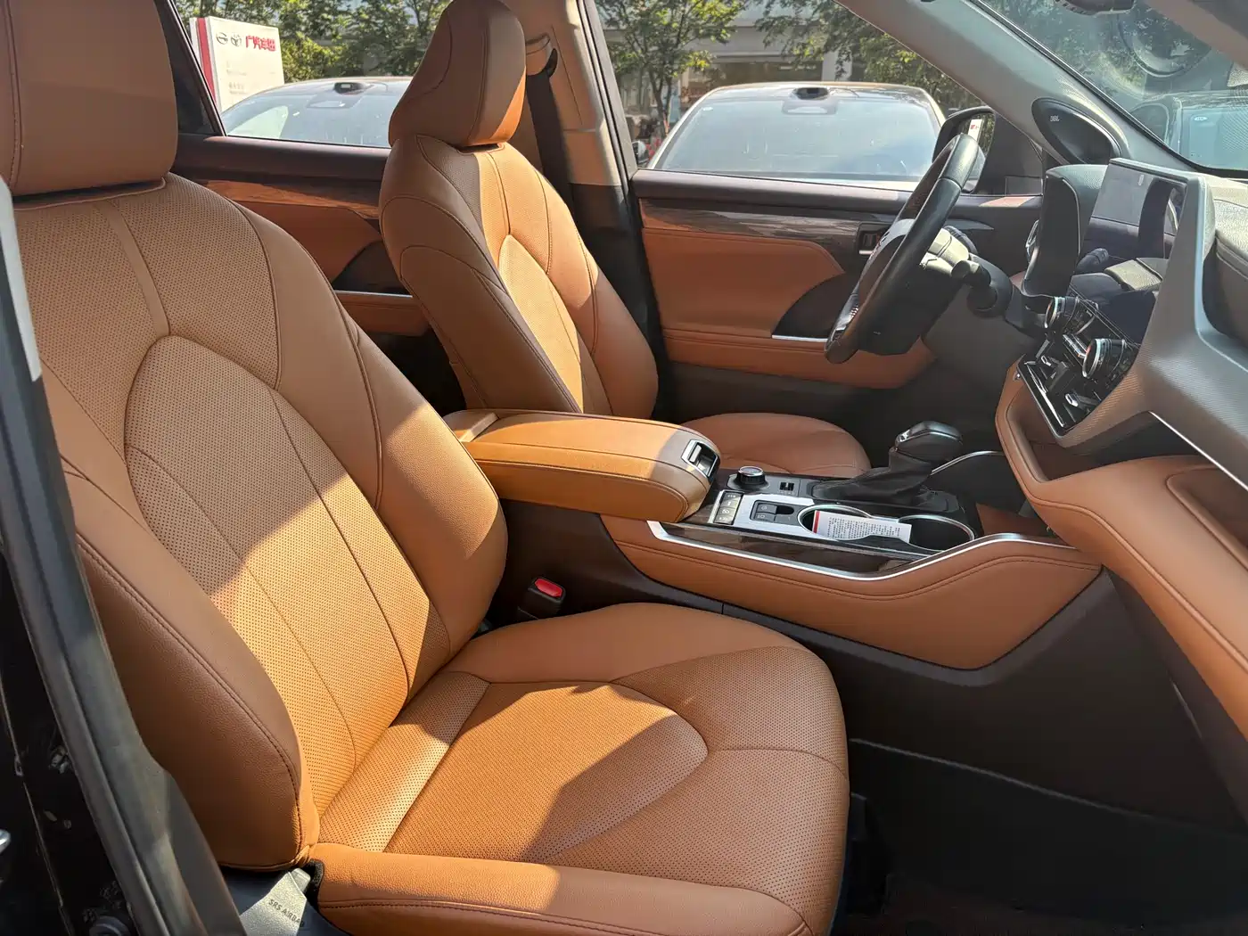 Toyota Highlander 2022 380T All-Wheel Drive Ultimate 7-Seater фото 6