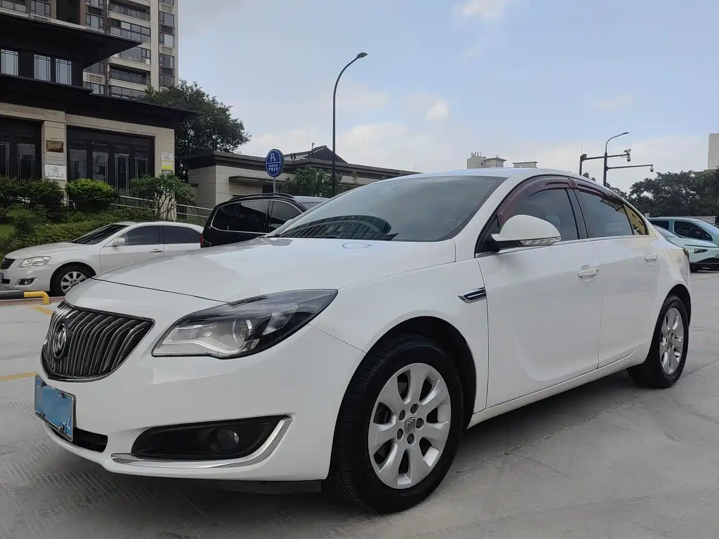 Buick Regal 2014 2.0L Leading Fashion Type