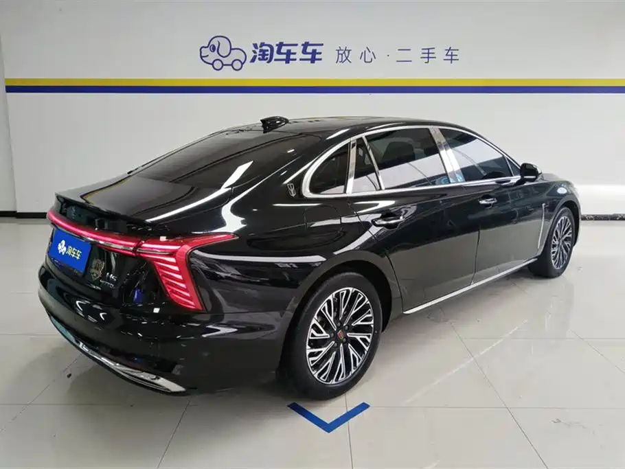 Hongqi H5 2024 2.0T Automatic Smart Connect Flag Smooth Edition фото 3