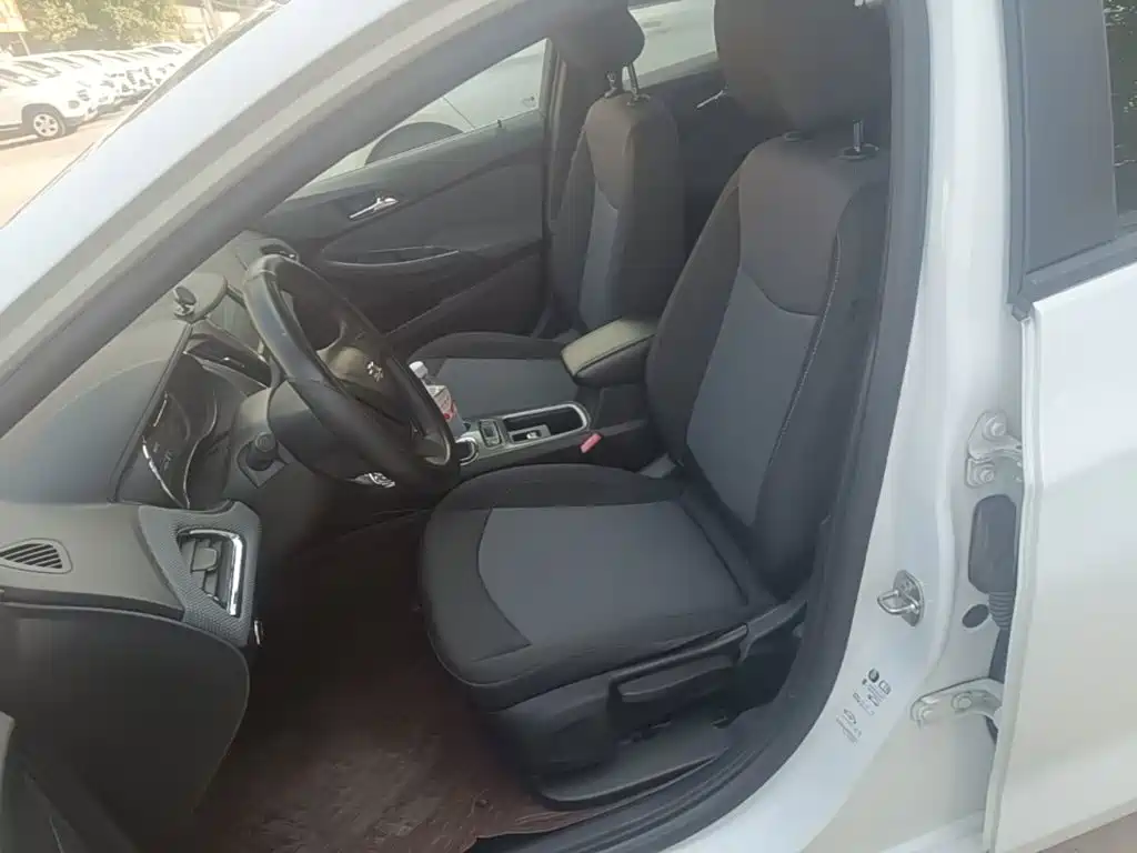 Chevrolet Cruze 2019 2018 Redline 320 Automatic Pioneer Edition