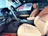 Photo 8 - Cadillac XT4