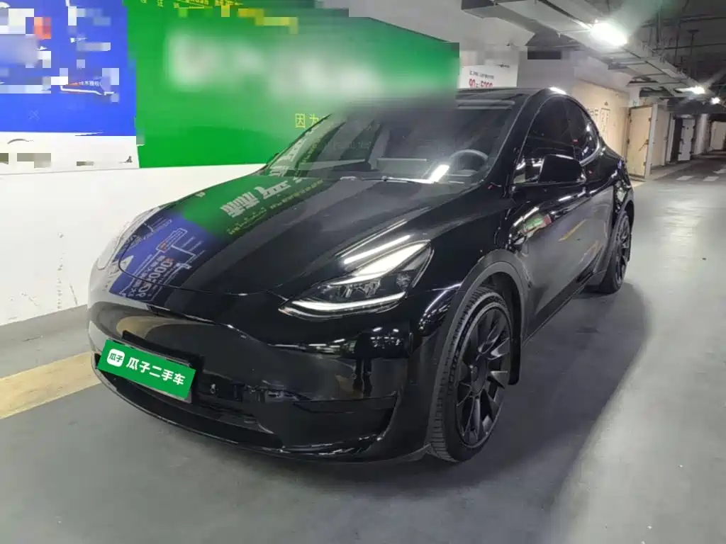 Фото 1 - Tesla Model Y