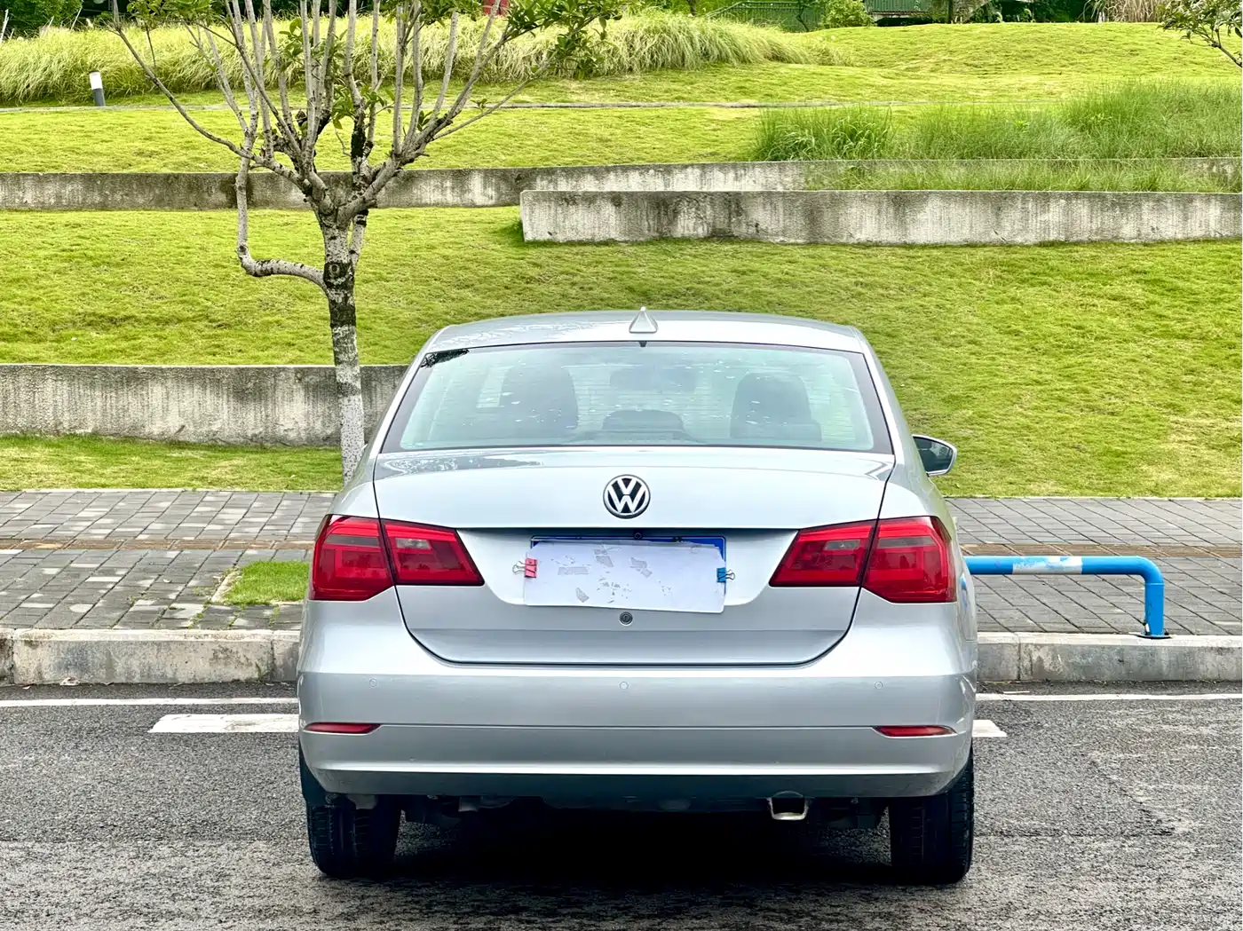 Volkswagen Jetta 2015 1.6L Automatic Luxury фото 5