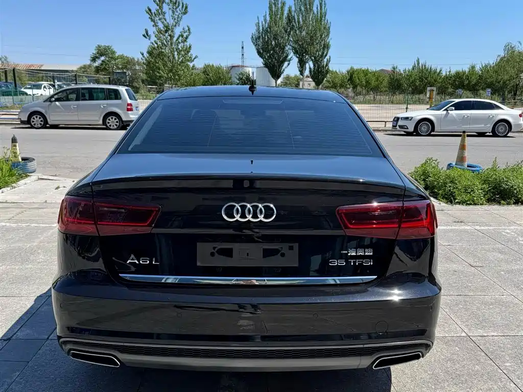 Audi A6L 2018 30th Anniversary 35 TFSI Fashion фото 5