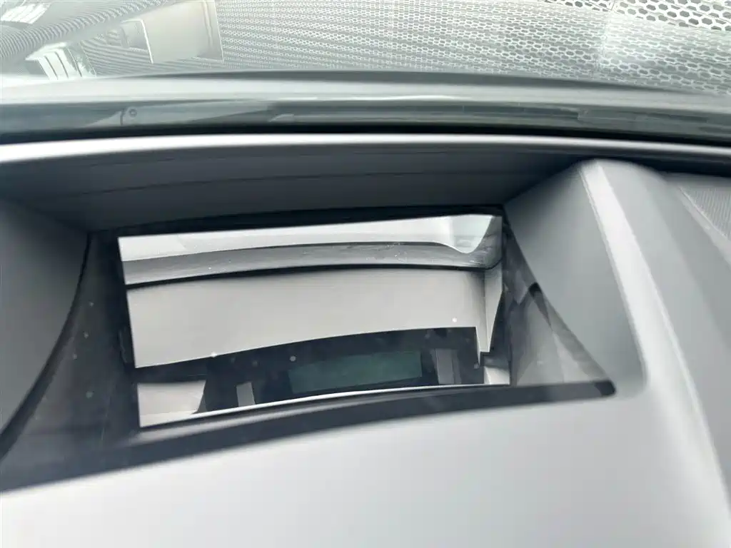 Audi Q6L e-tron 2025 Model Pioneer Edition фото 10