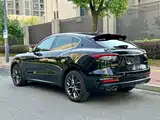 Photo 12 - Maserati Levante