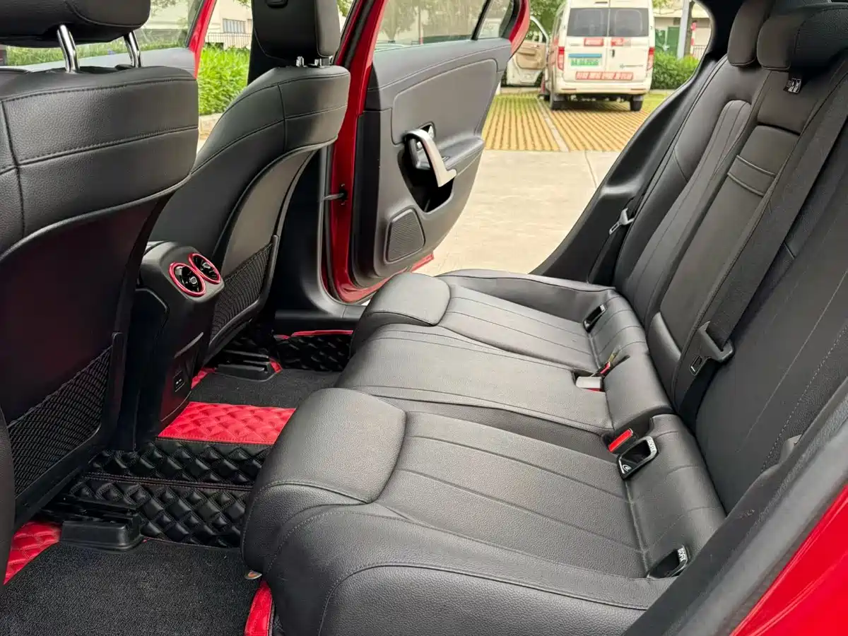 Mercedes-Benz A-Class 2020 Second Facelift A 180 L Sport Sedan фото 4