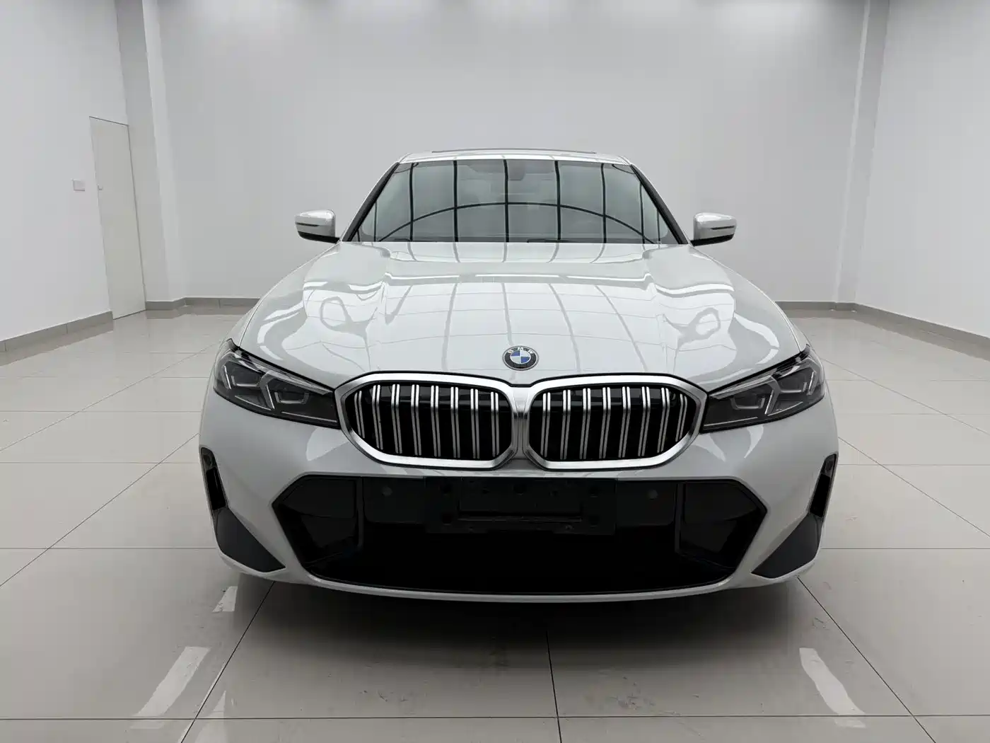 BMW 3 Series 2023 320Li M Sport Package фото 2