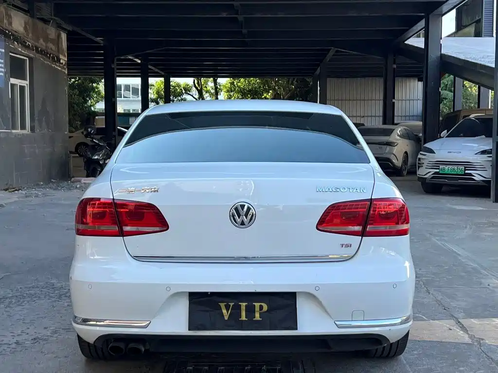 صورة 7 - Volkswagen Magotan