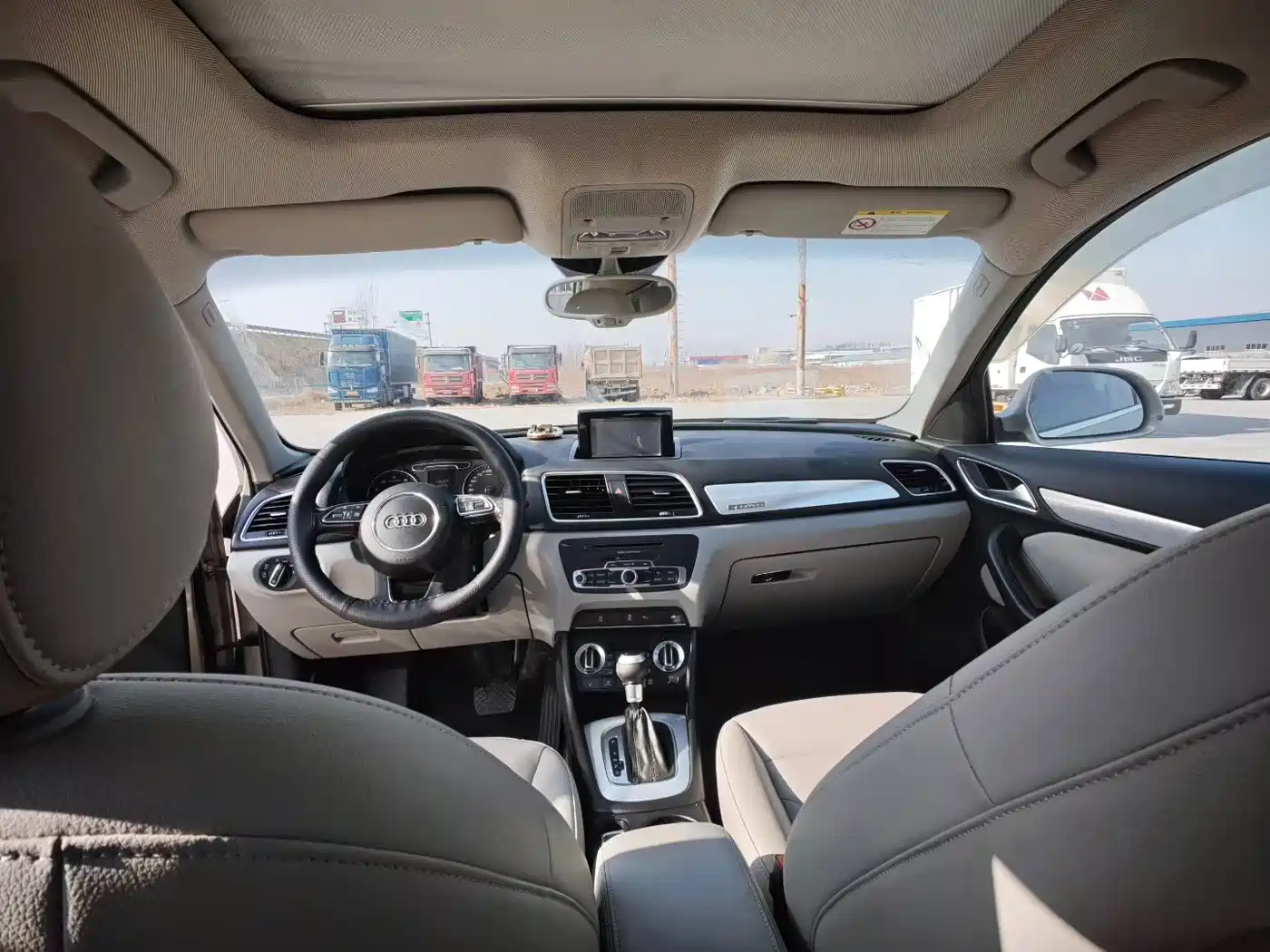 Audi Q3 2015 35 TFSI quattro Technology фото 9