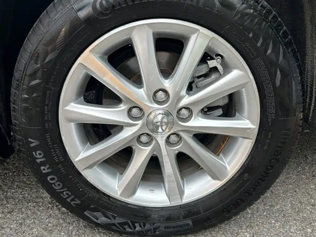 Toyota Camry 2010 240HG Luxury фото 10