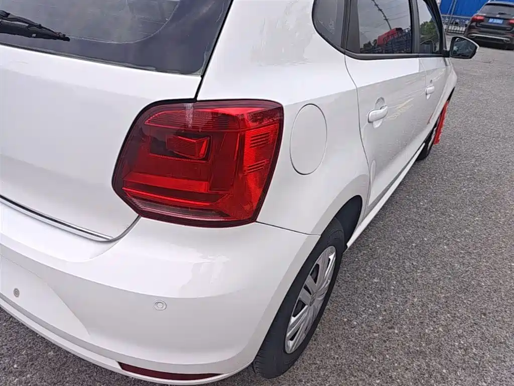 Volkswagen Polo 2018 1.5L Auto Safe Drive фото 8