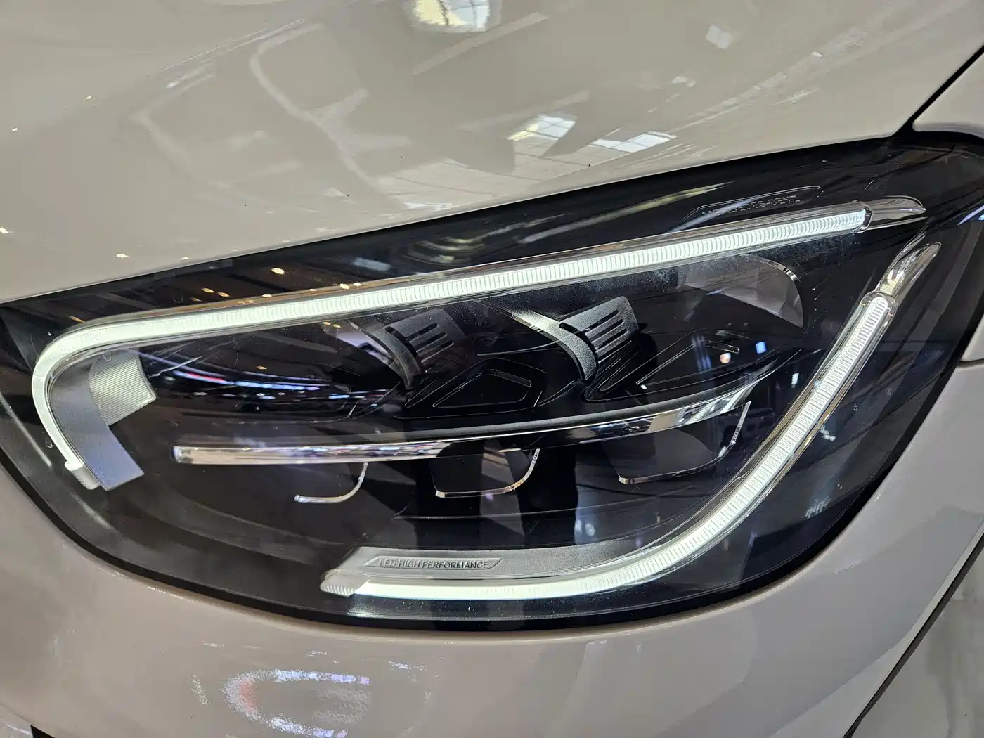 Mercedes-Benz GLC 2020 Facelift GLC 300 L 4MATIC Dynamic фото 4