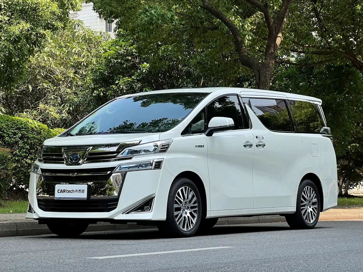 Toyota Vellfire 2019 Hybrid 2.5L HV Premium Edition