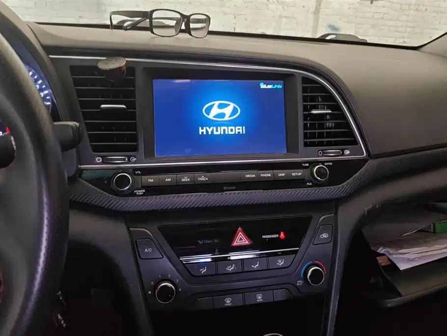Hyundai Elantra 2016 1.4T DCT Dynamic·Vitality фото 13