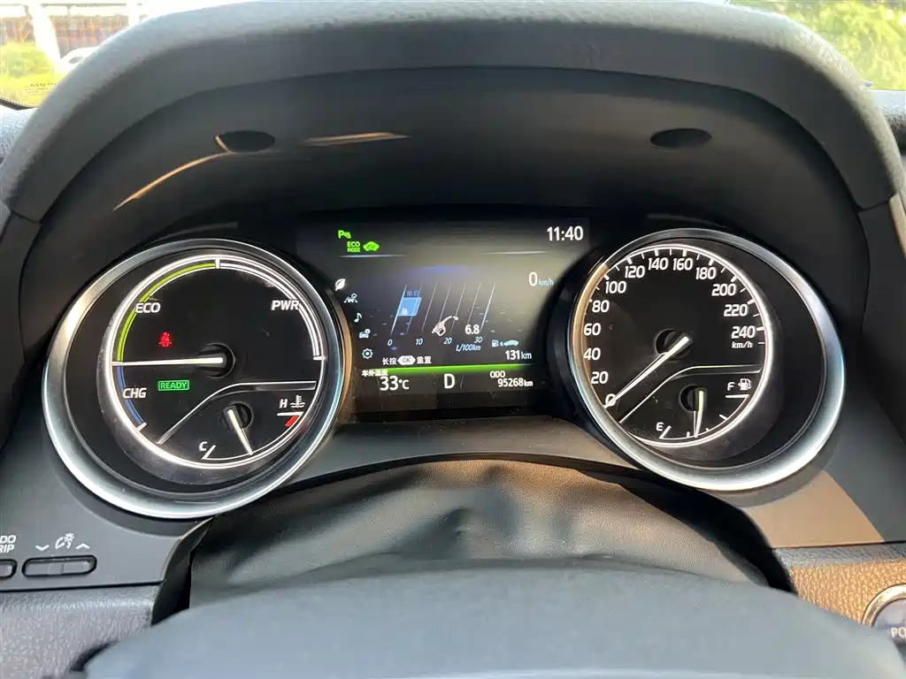 Фото 7 - Toyota Camry