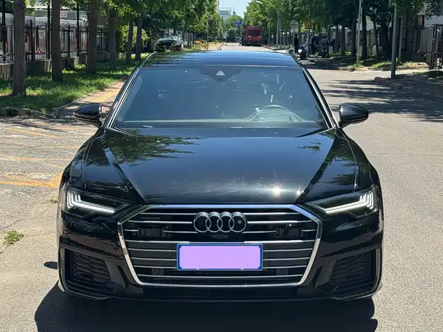 Audi A6L 2021 55 TFSI quattro Flagship Dynamic — фото 2