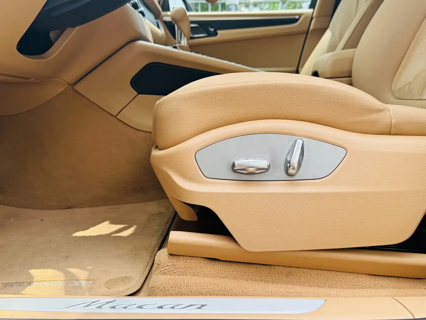 Porsche Macan 2016 Macan 2.0T фото 8