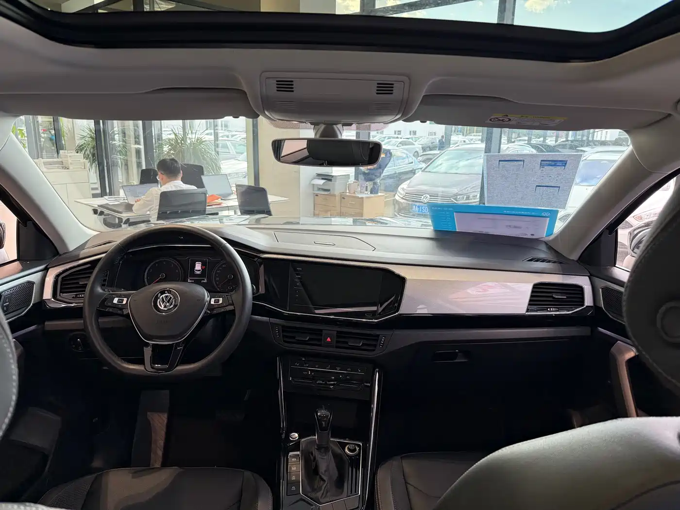 Volkswagen Tayron 2020 330TSI 2WD Luxury Smart Edition фото 8