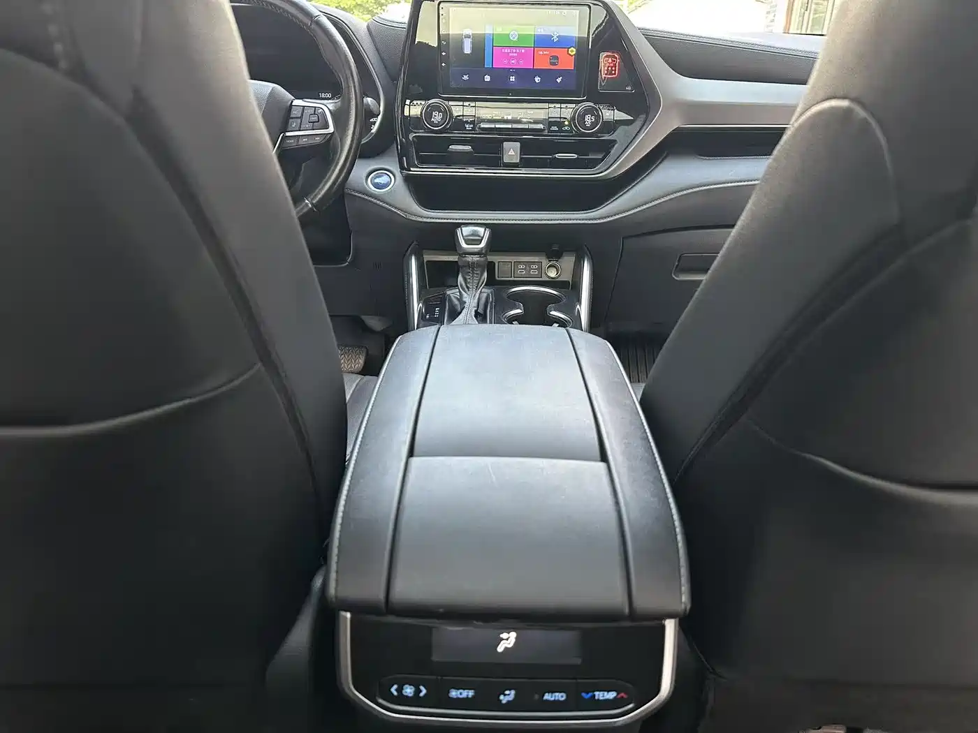 Toyota Crown Kluger 2021 2.5L HEV 4WD Luxury фото 12