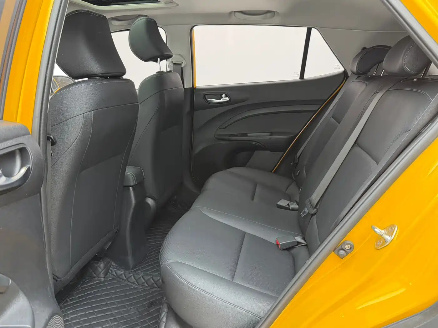 Kia KX1 2021 1.4L CVT Fun Sunroof Version фото 9